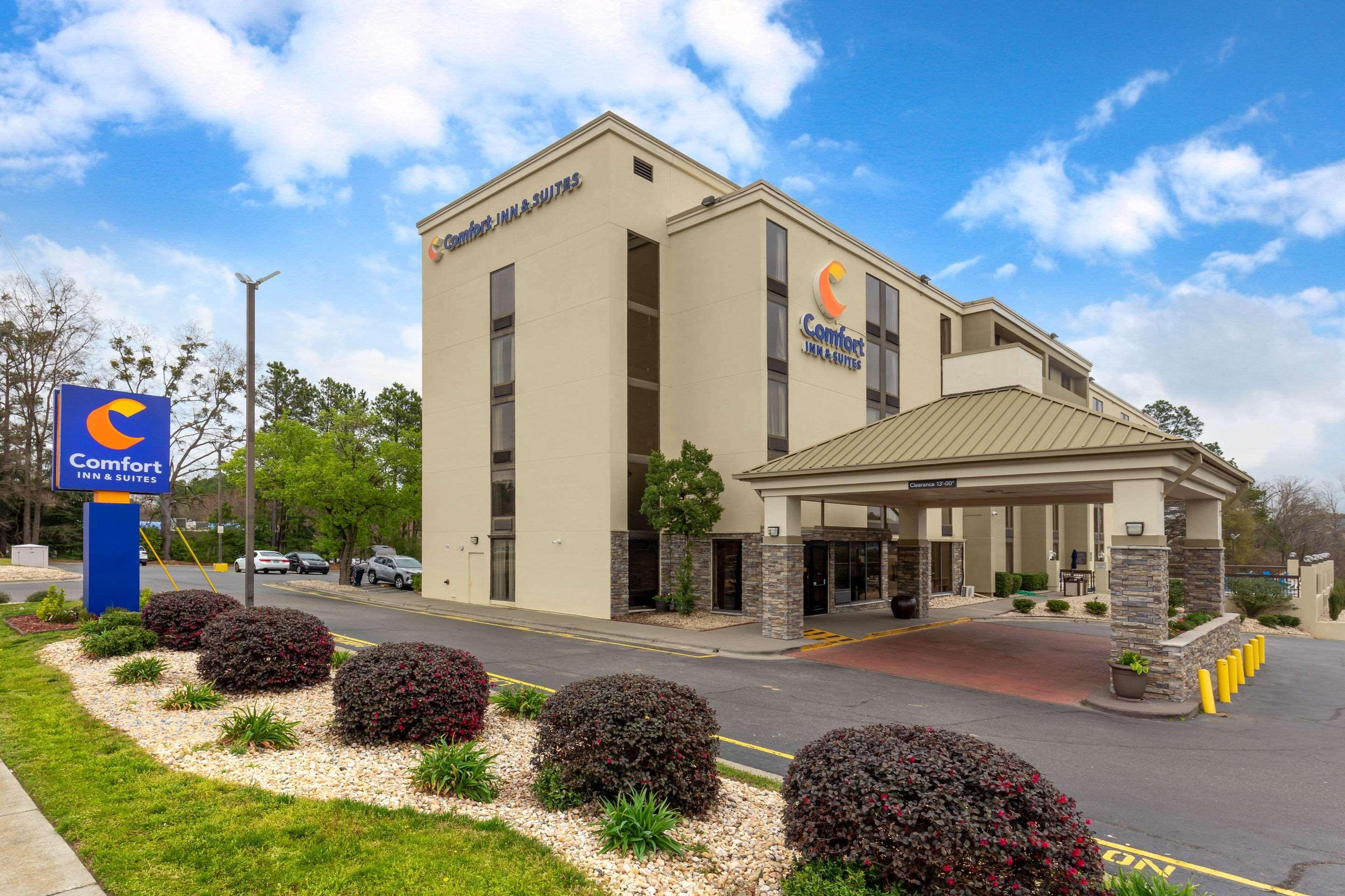 Comfort Inn & Suites Durham Near Duke University Exterior photo